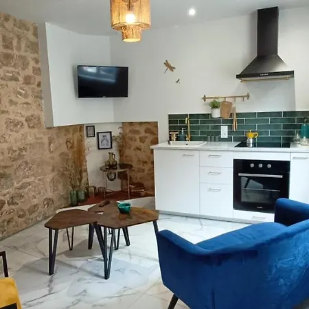 Escapade De Charme Au 18'55 - Bourg De Holiday home *