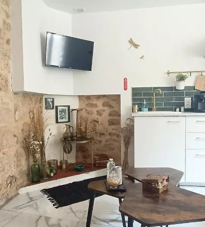 Escapade De Charme Au 18'55 - Bourg De Holiday home *